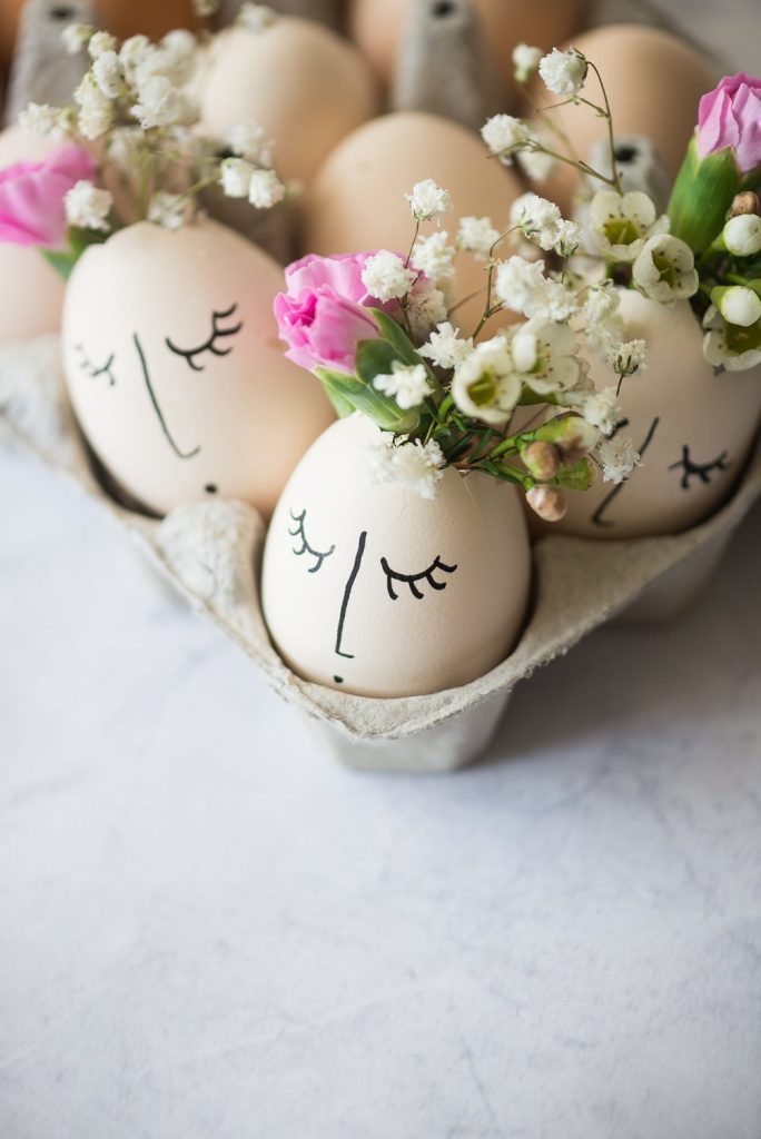 Wielkanocne jajeczka z kwiatami